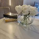 Lux *
