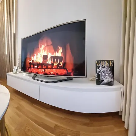 Lux Tuzla