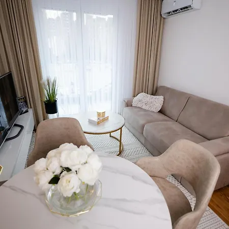 Lux Apartment *