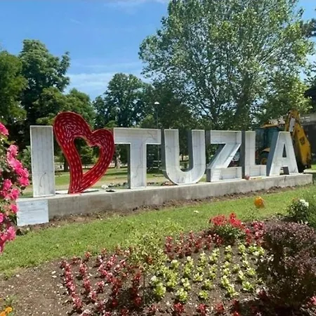 Lux * Tuzla